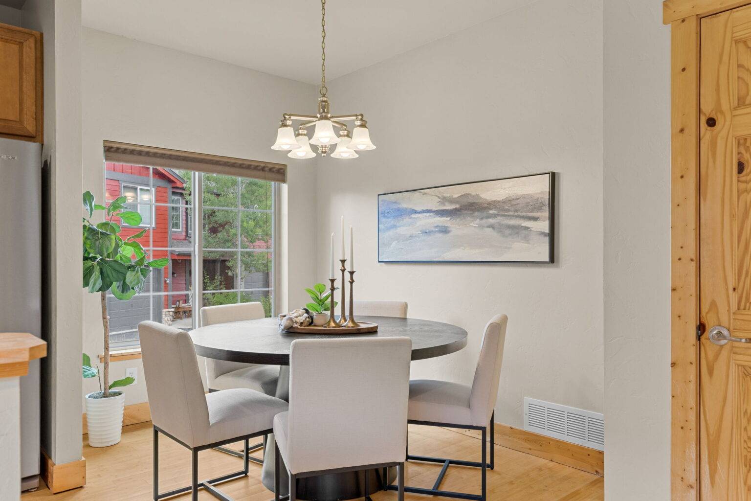 13-web-or-mls-897 Mulligan St-13