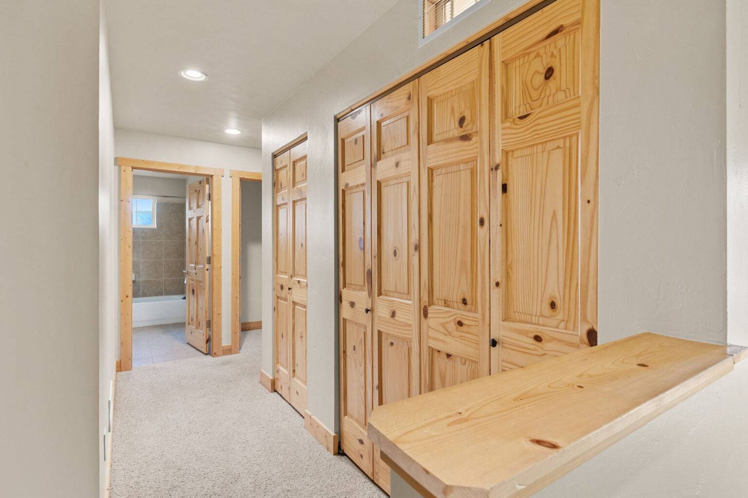 24-web-or-mls-897 Mulligan St-24