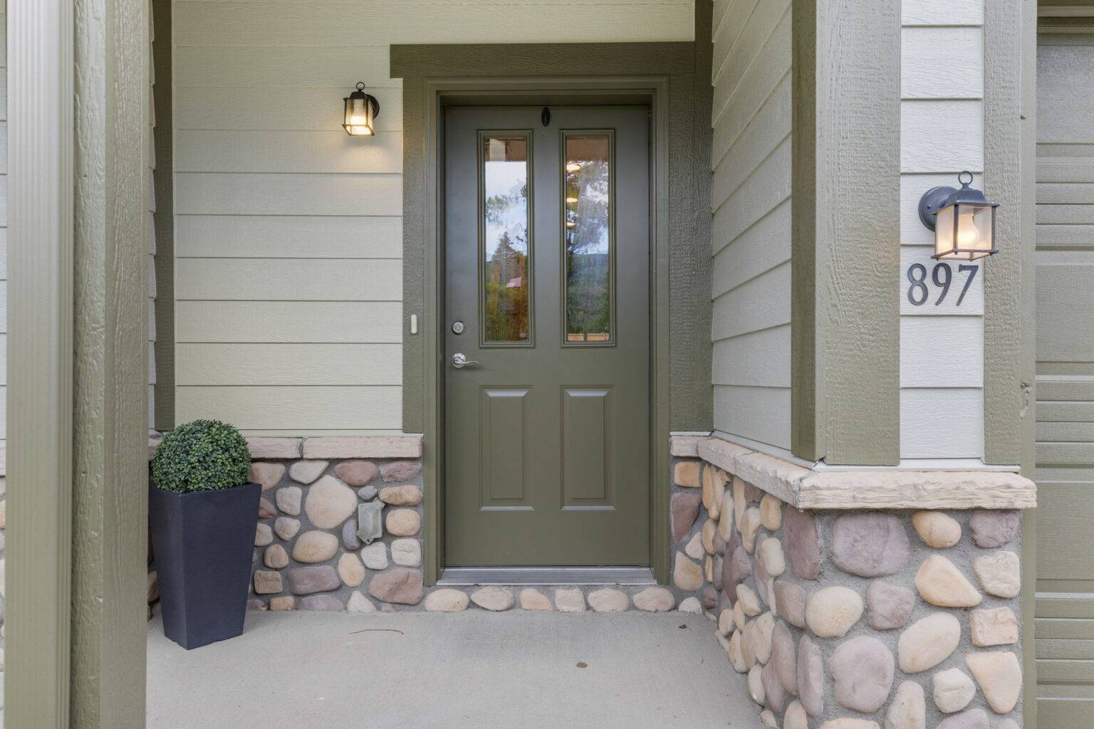 5-web-or-mls-897 Mulligan St-5