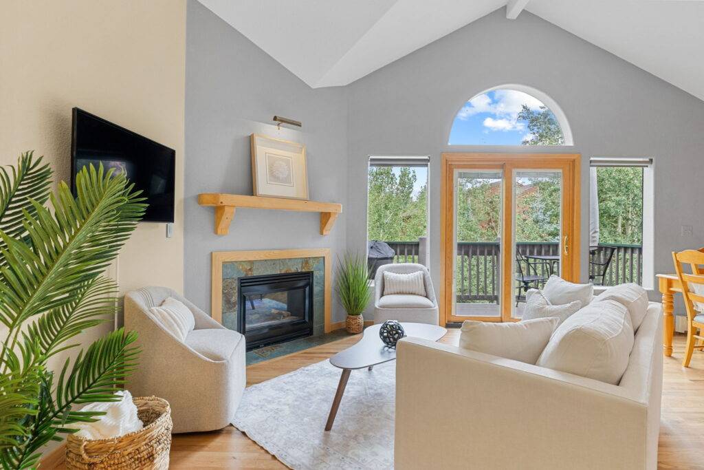 Your Furniture is Ugly and You Have No Taste — And Other Myths about Staging 1 22 web or mls 803 Lakepoint Ct B 22 1