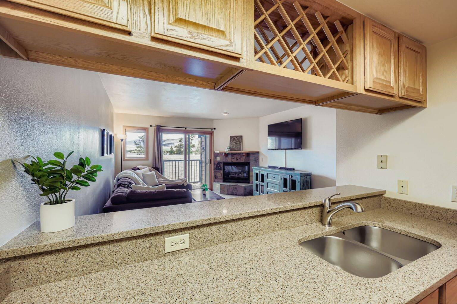 416 C Bayview Dr - MLS Sized - 010 - 11 Kitchen