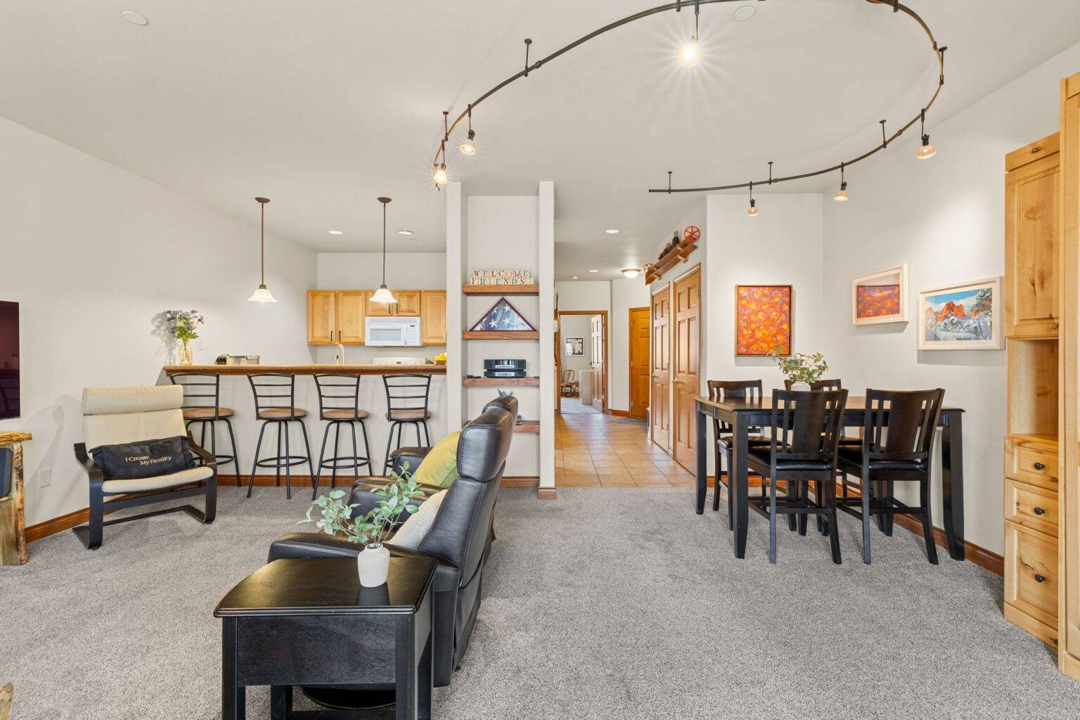 16-web-or-mls-801 Lakepoint Dr B3-16