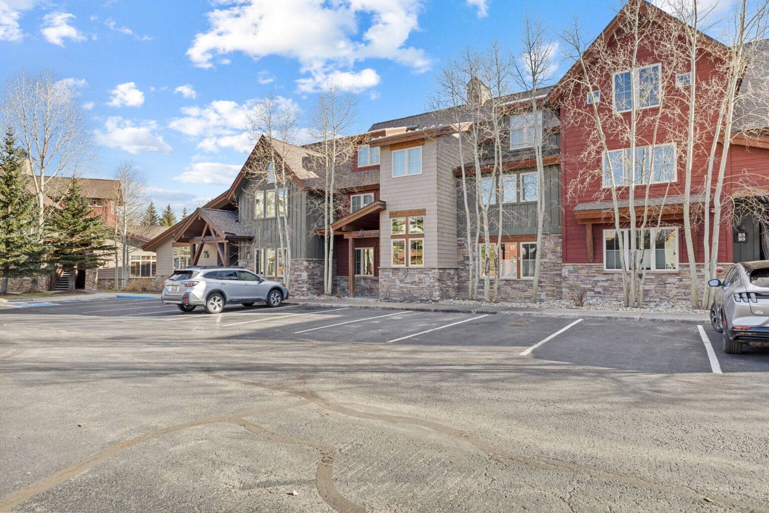 3-web-or-mls-801 Lakepoint Dr B3-3