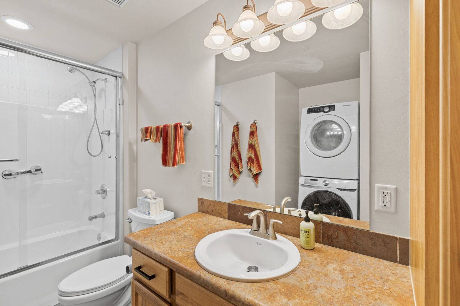 31-web-or-mls-801 Lakepoint Dr B3-31