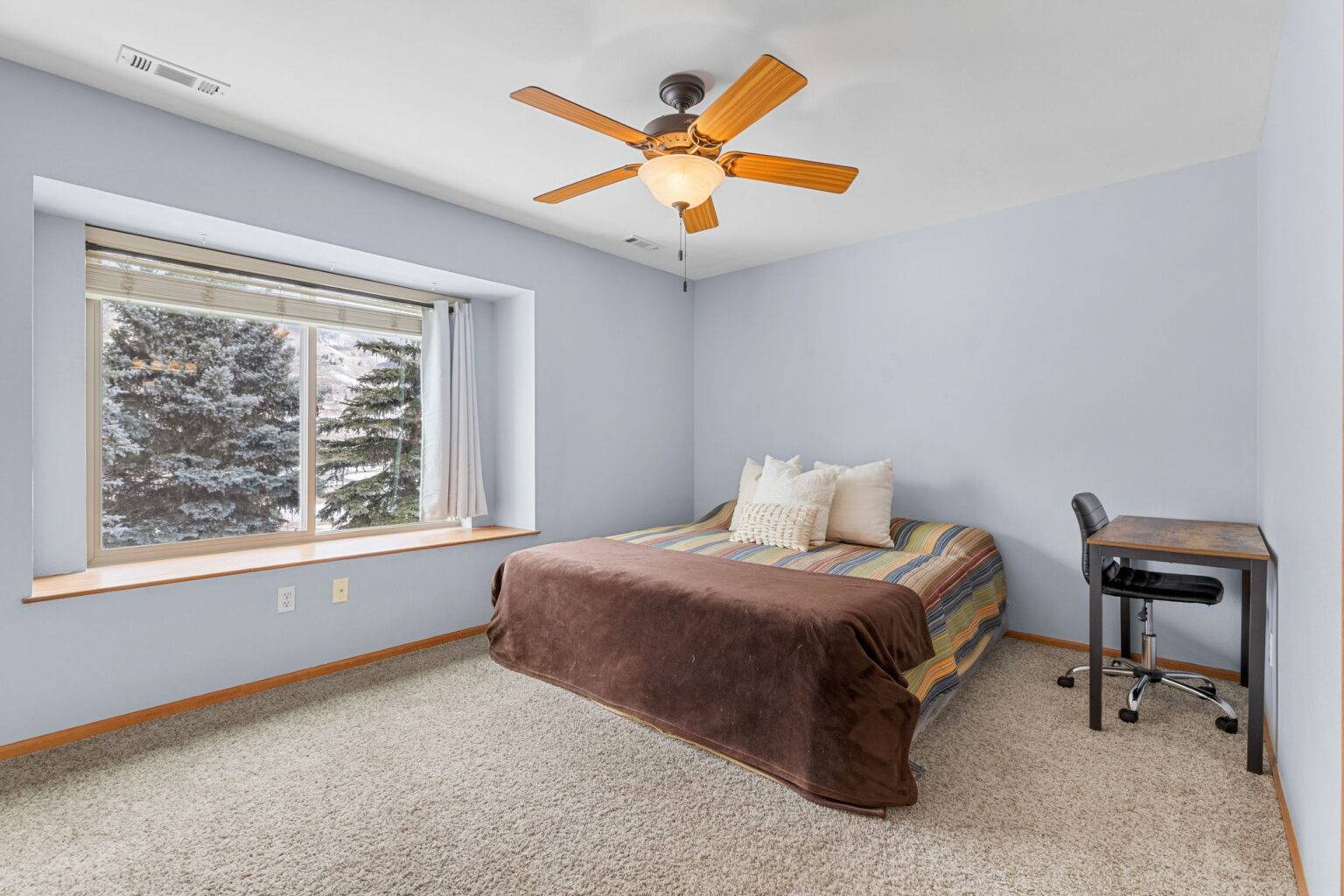 25-web-or-mls-243 Kestrel Ln-25