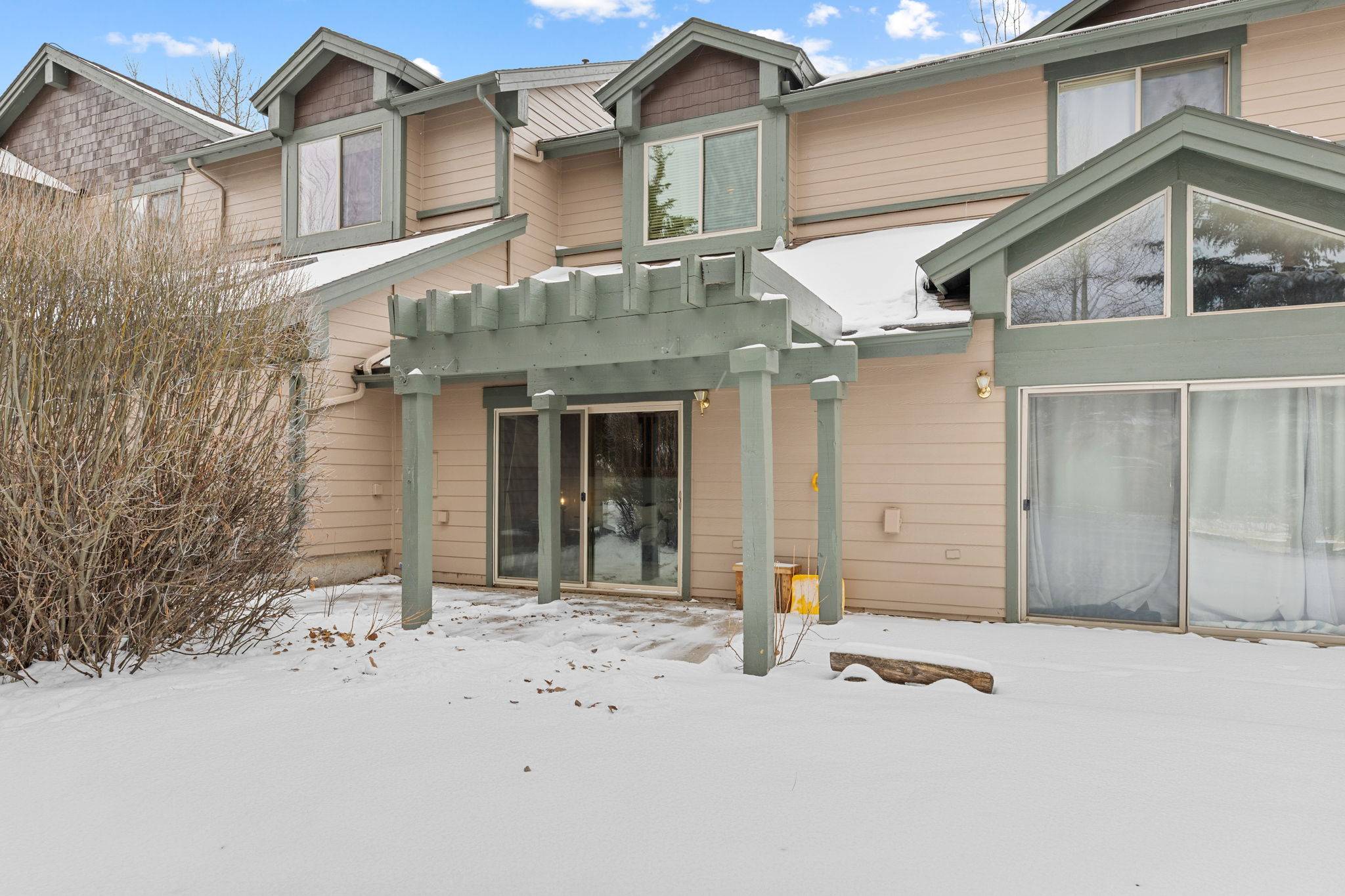 40 web or mls 243 Kestrel Ln 40