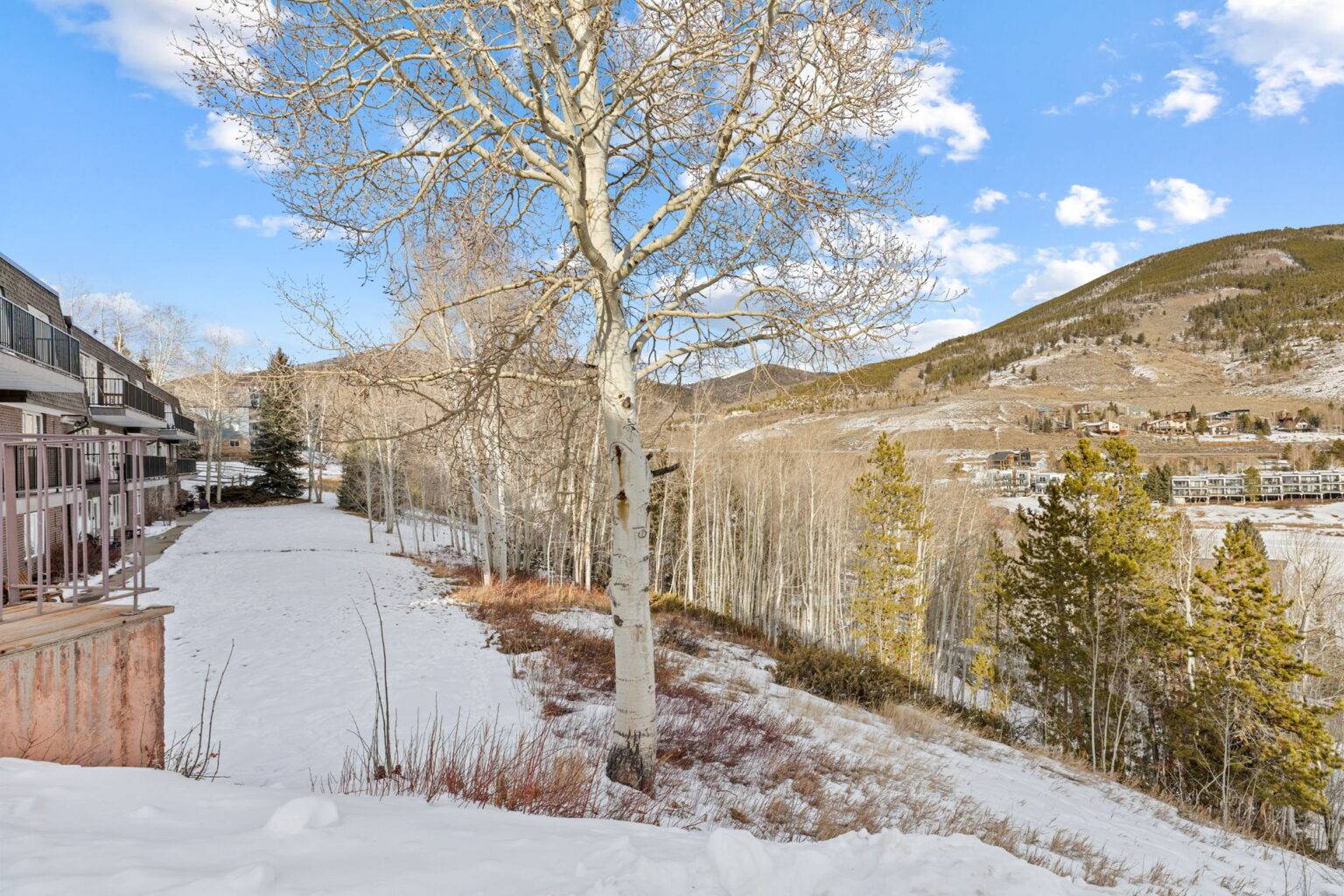 45-web-or-mls-240 La Bonte St bldg 4 unit 47-45