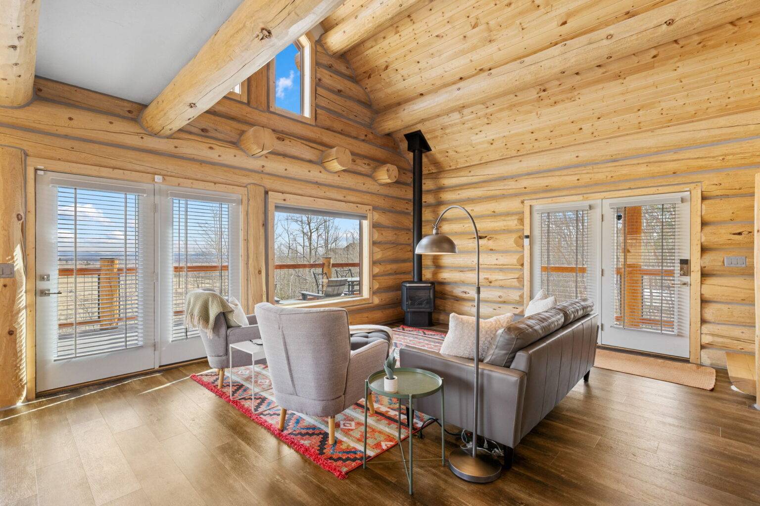 2542 High Creek