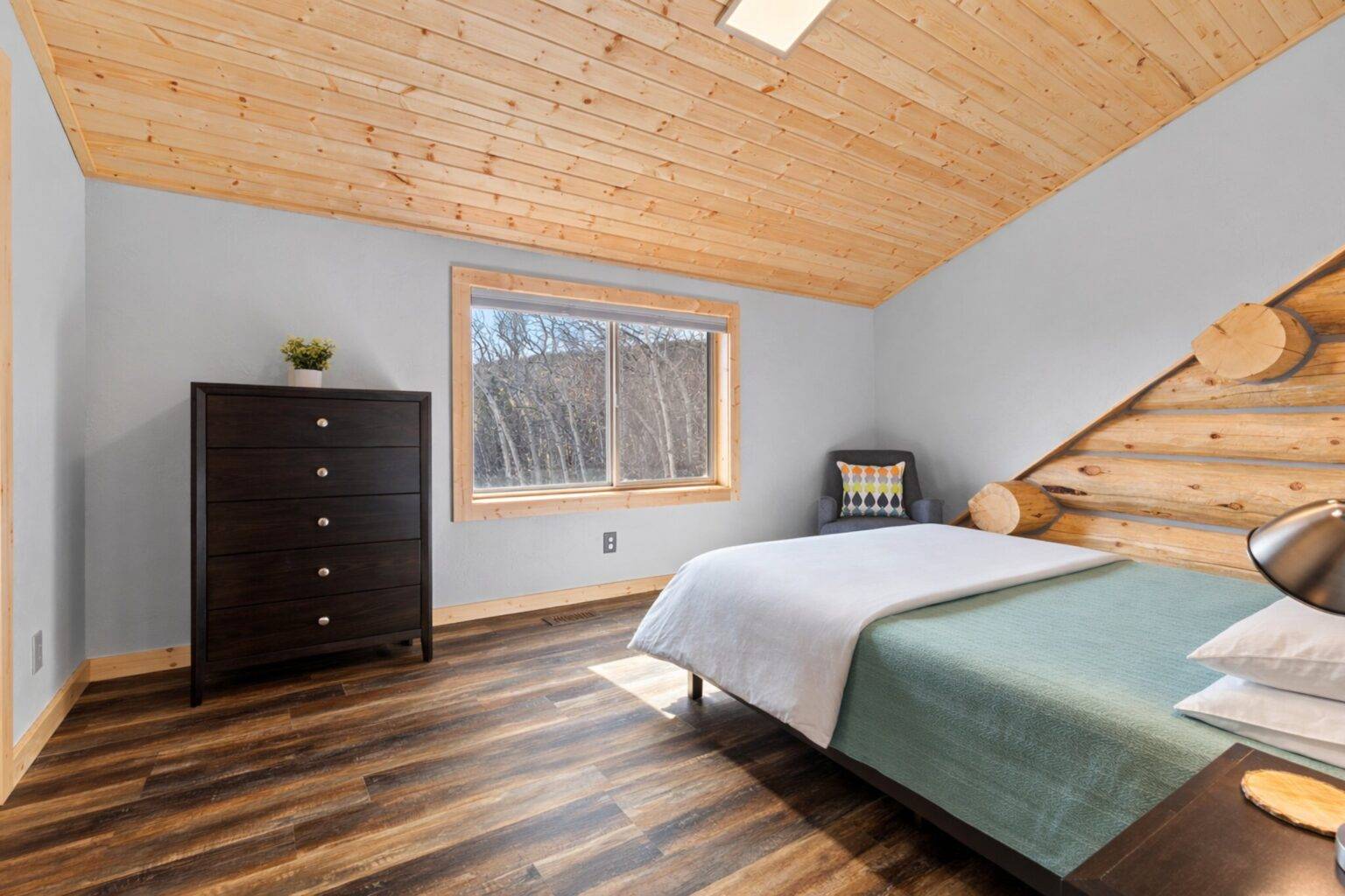 2542 High Creek