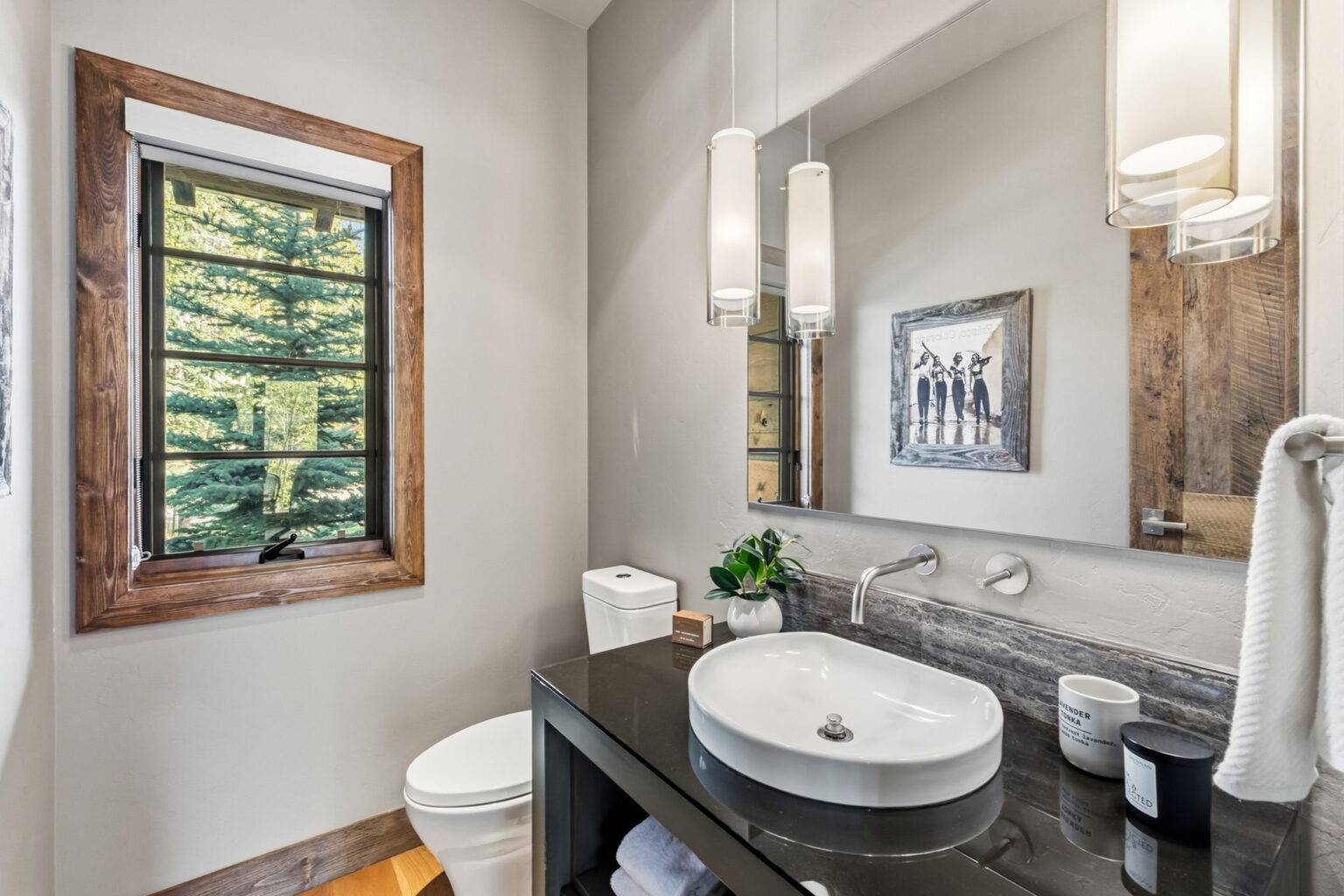 16 - Bathroom - Powder Room on Main Level