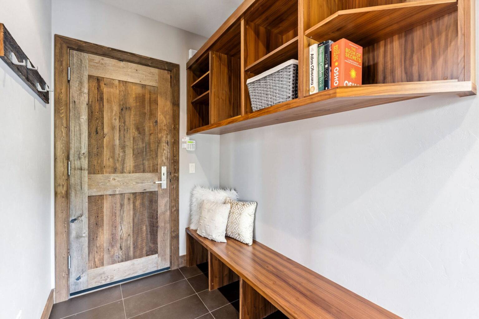 18 - Mud Room - Mudroom off the garage