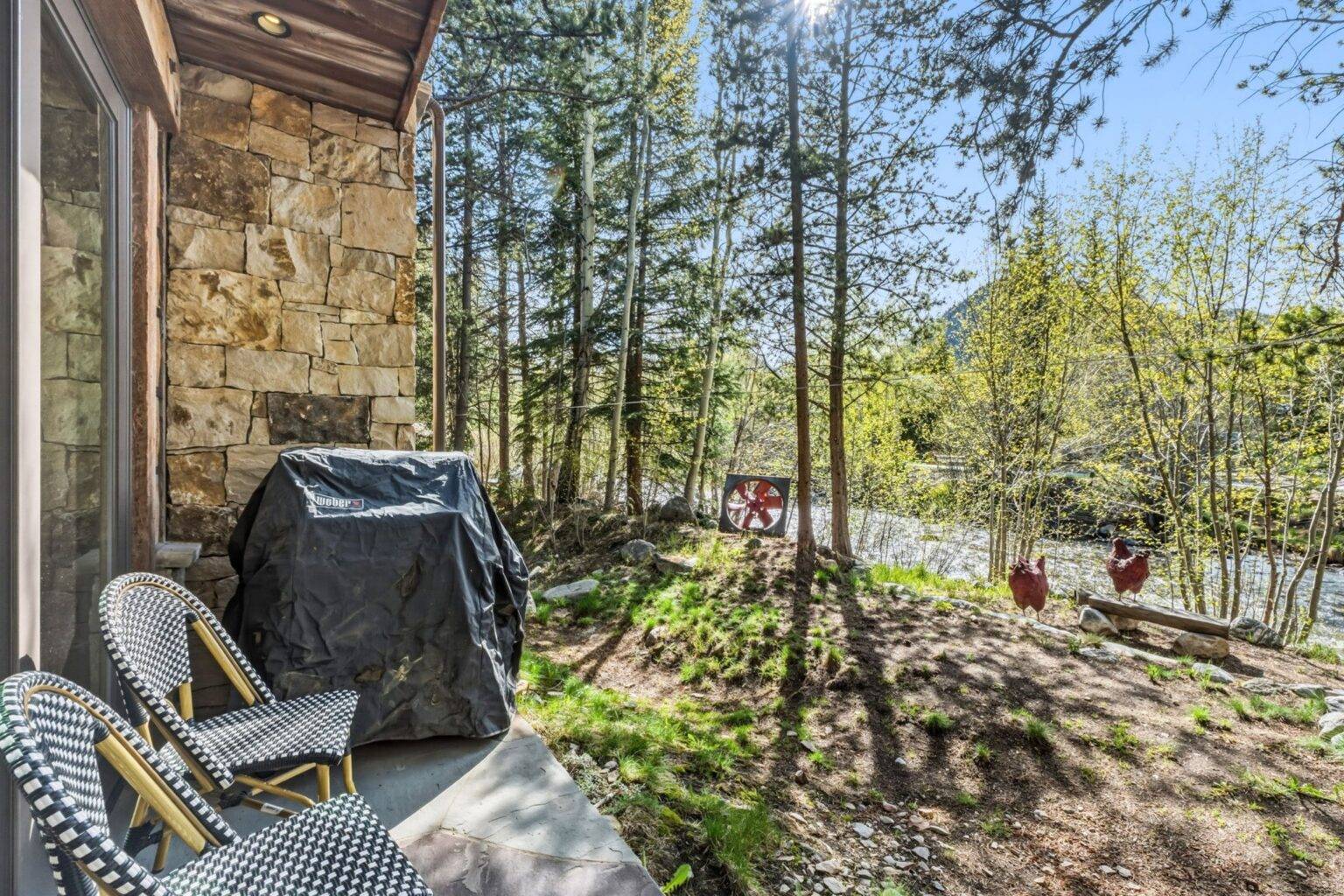 36 -Yard - Backyard is situated right on the 10 Mile Creek