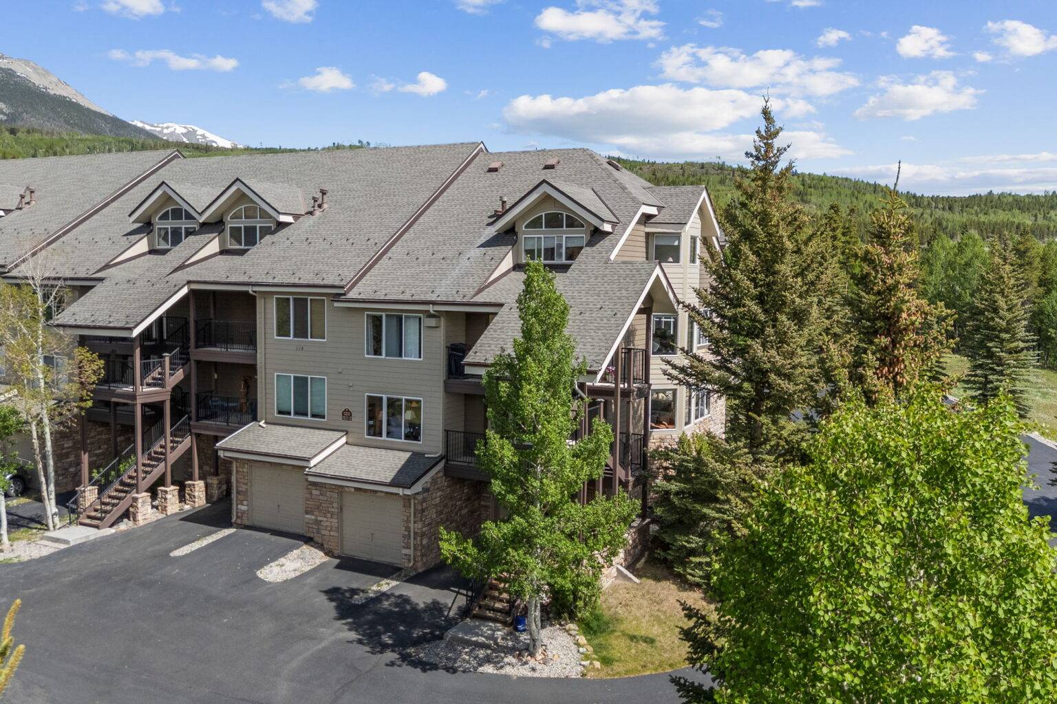 12 - 19-web-or-mls-114 Beaver Lodge Rd #116-19