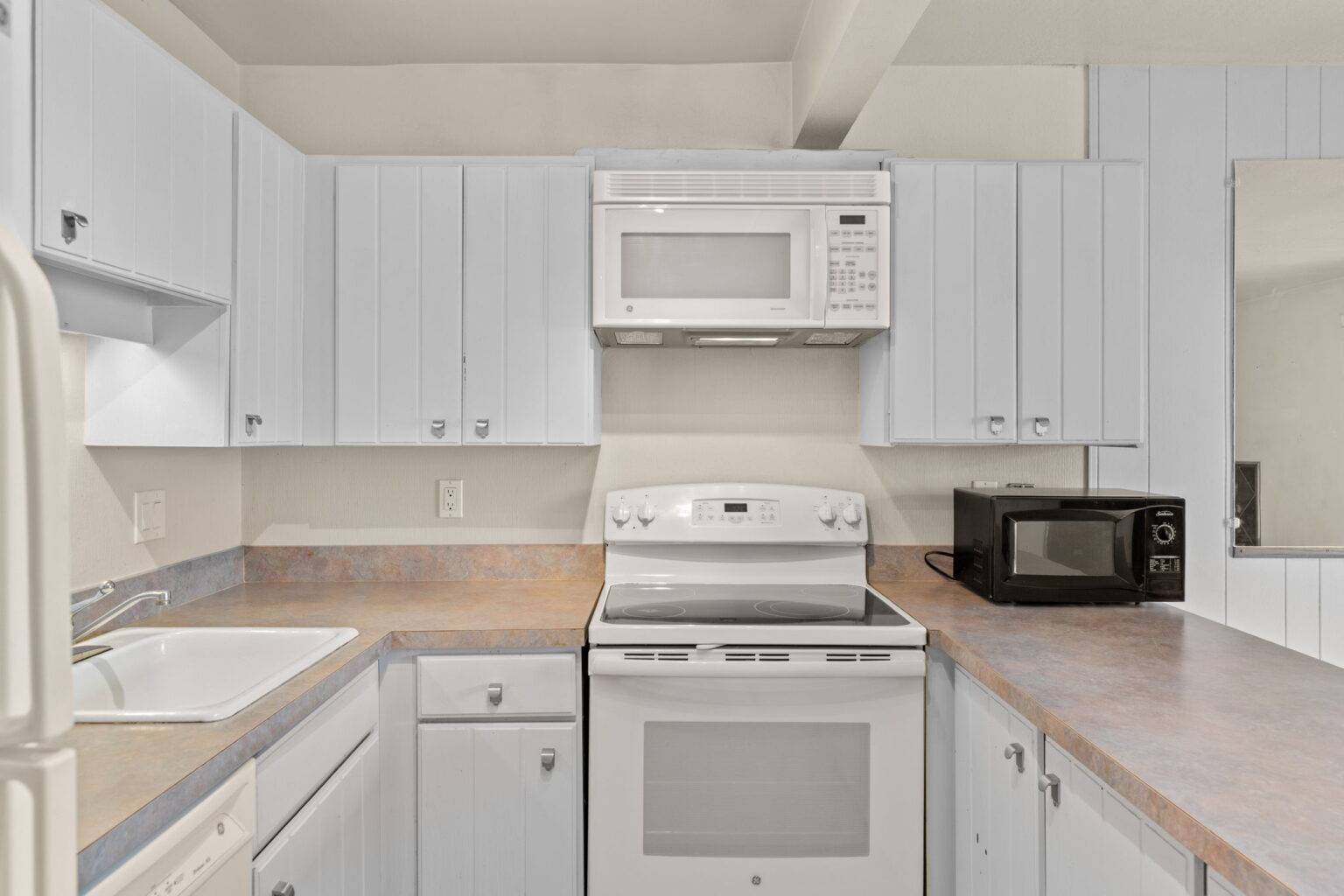 18-web-or-mls-763 Straight Creek Dr B101-18