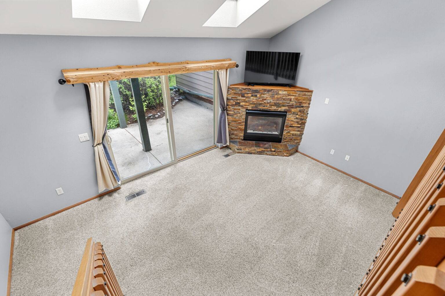 19 - 7-web-or-mls-243 Kestrel Ln-7