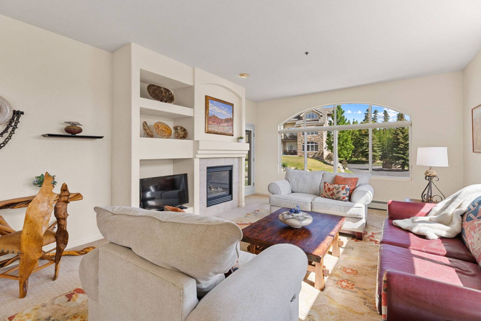24 - 26-web-or-mls-114 Beaver Lodge Rd #116-26