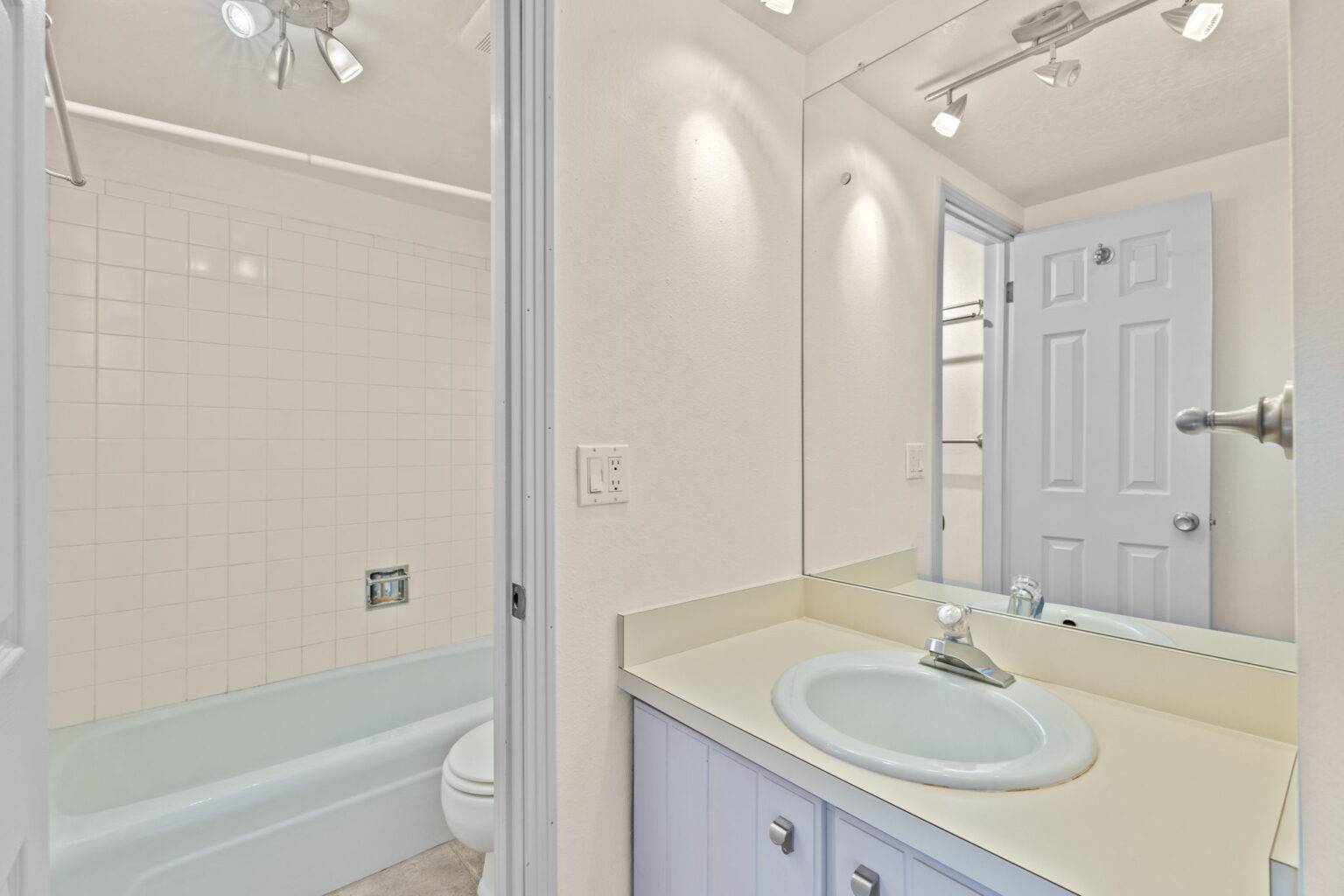 25-web-or-mls-763 Straight Creek Dr B101-25