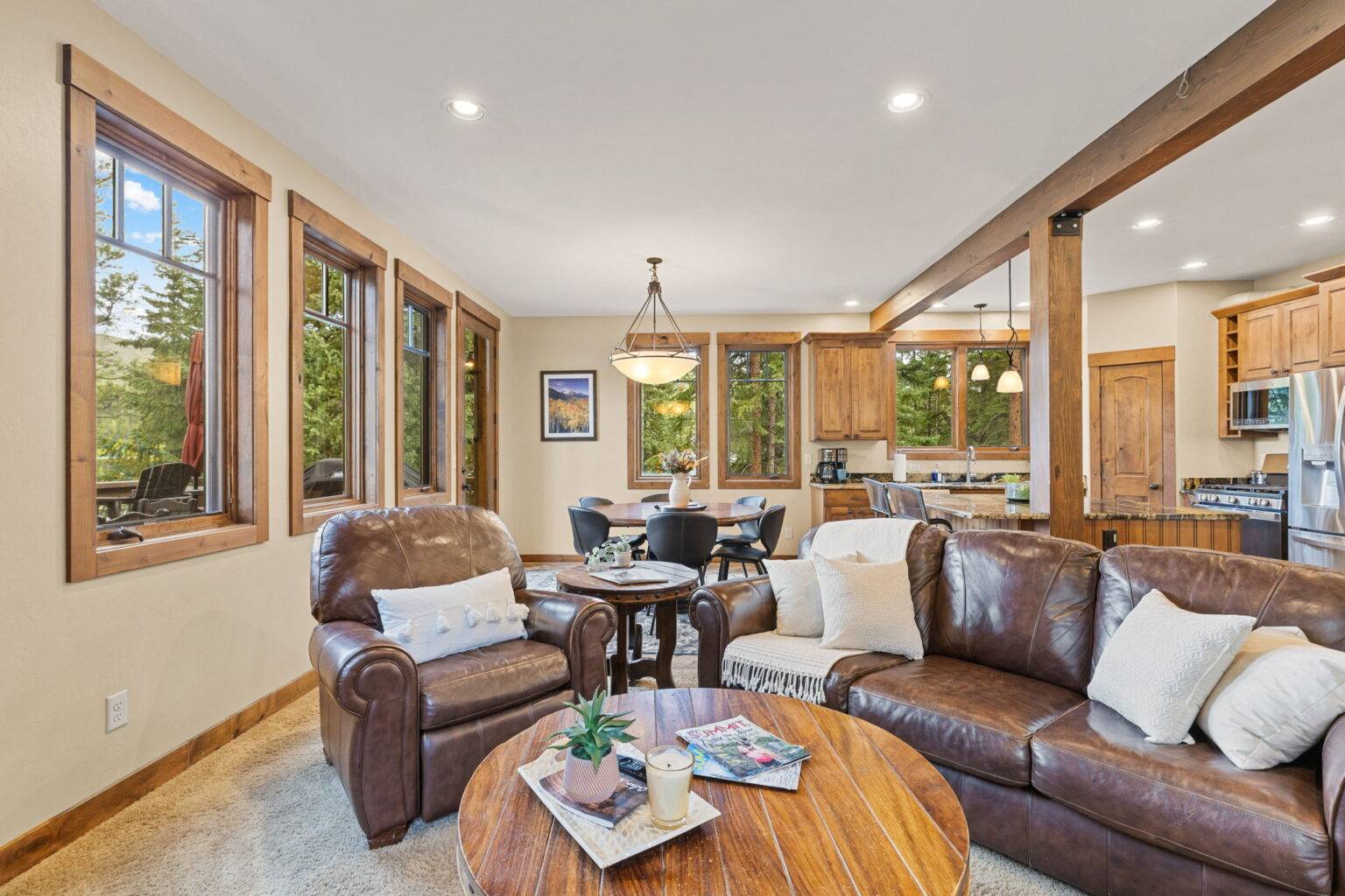 28-web-or-mls-861 High Point Dr-28