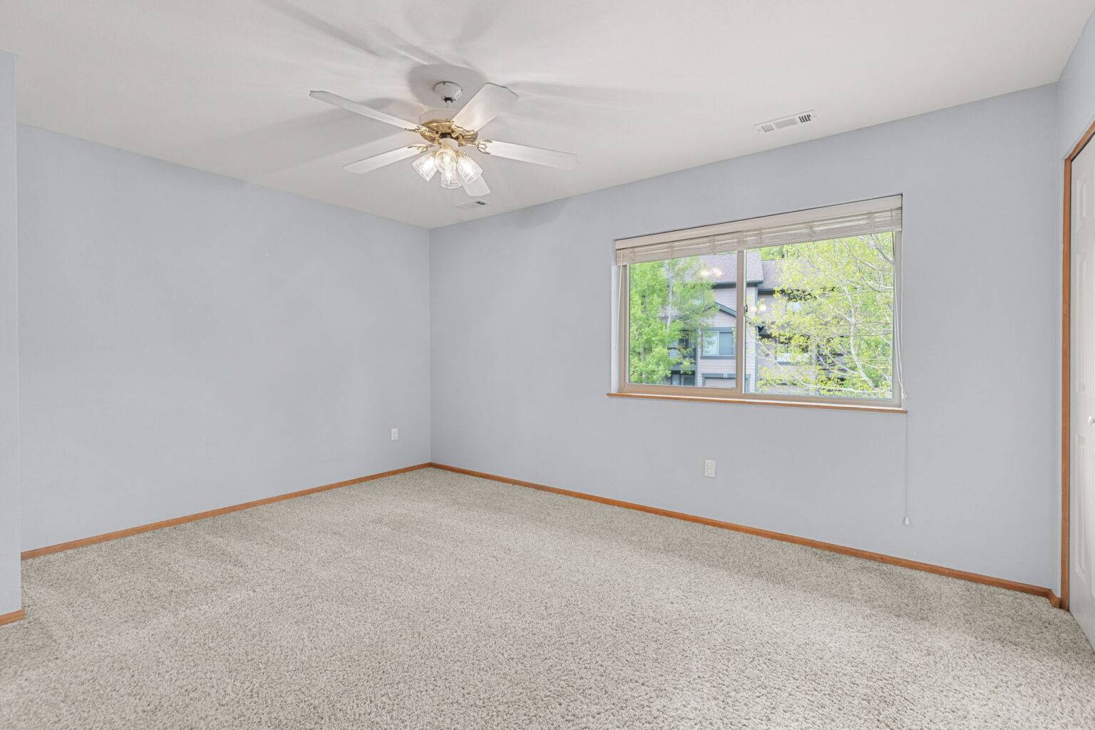 29 - 8-web-or-mls-243 Kestrel Ln-8