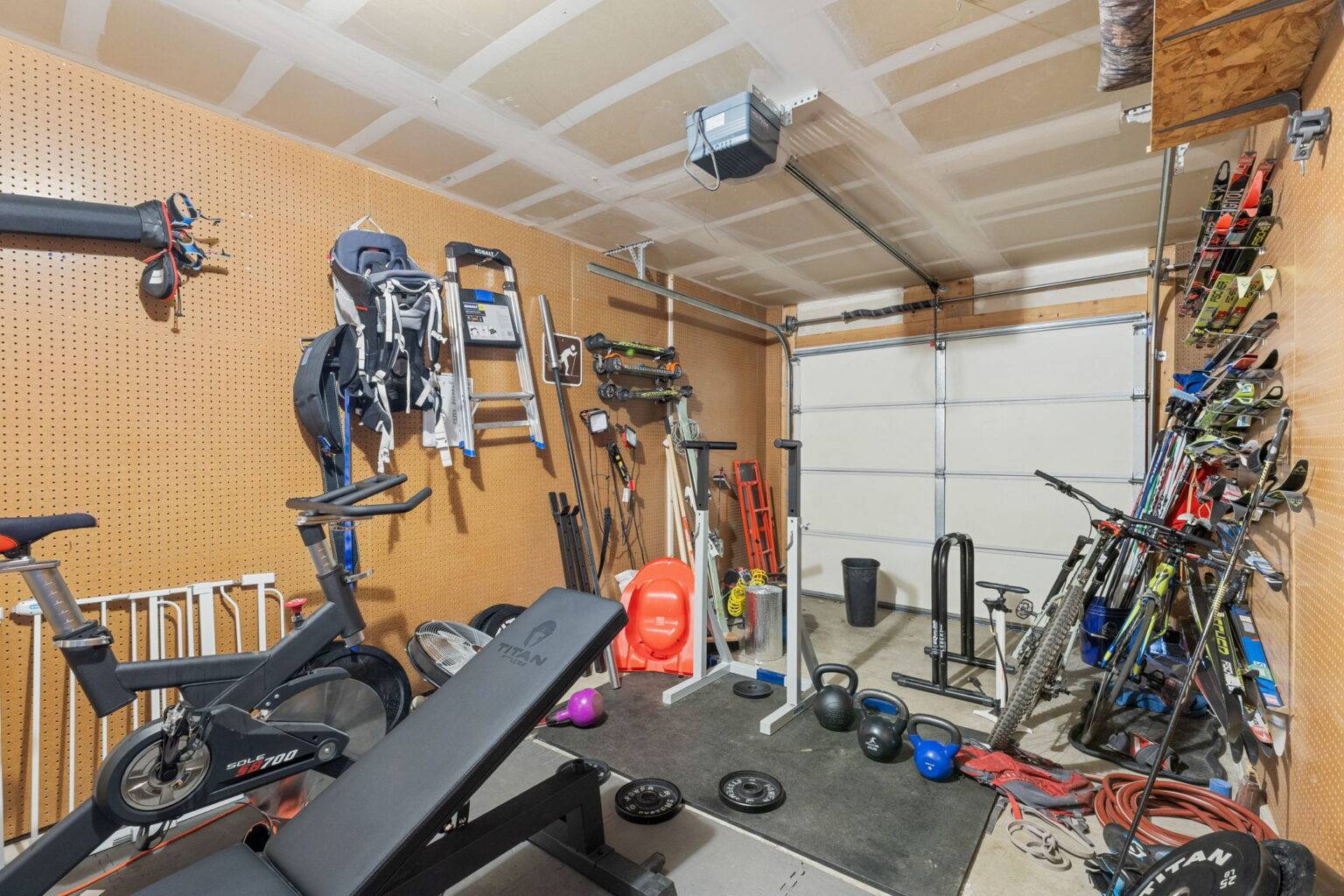 35 - 37-web-or-mls-243 Kestrel Ln-37