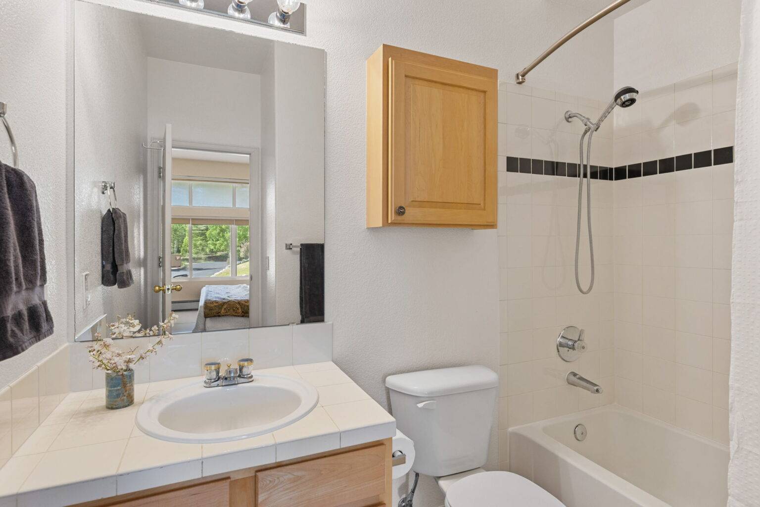 35 - 57-web-or-mls-114 Beaver Lodge Rd #116-57