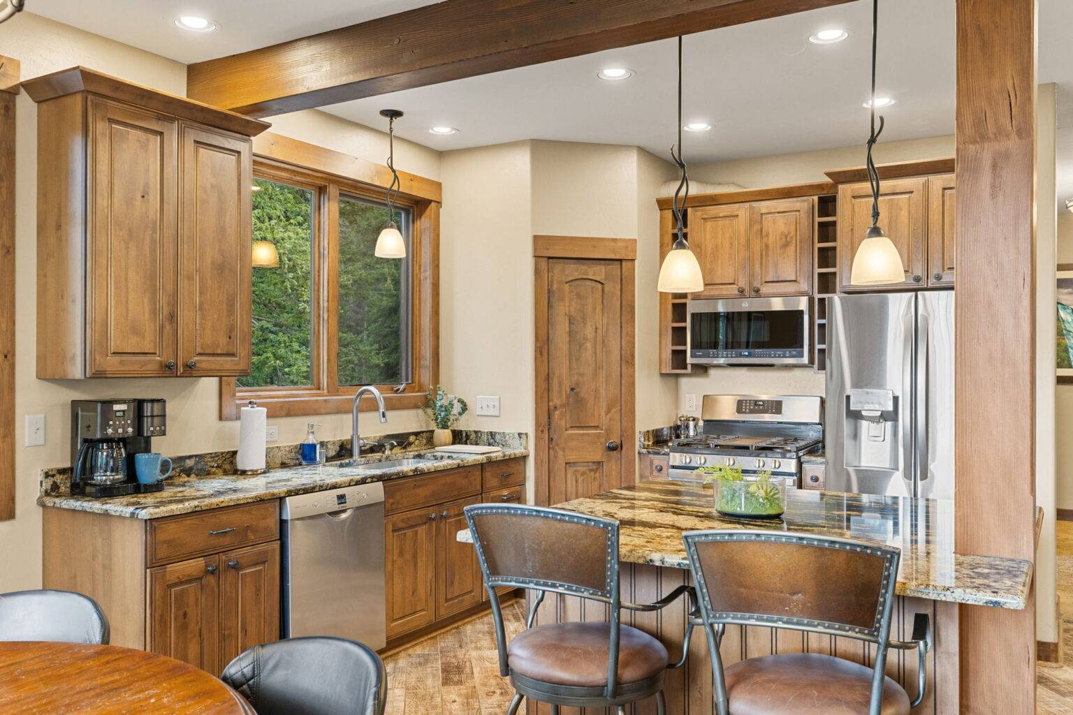 36-web-or-mls-861 High Point Dr-36