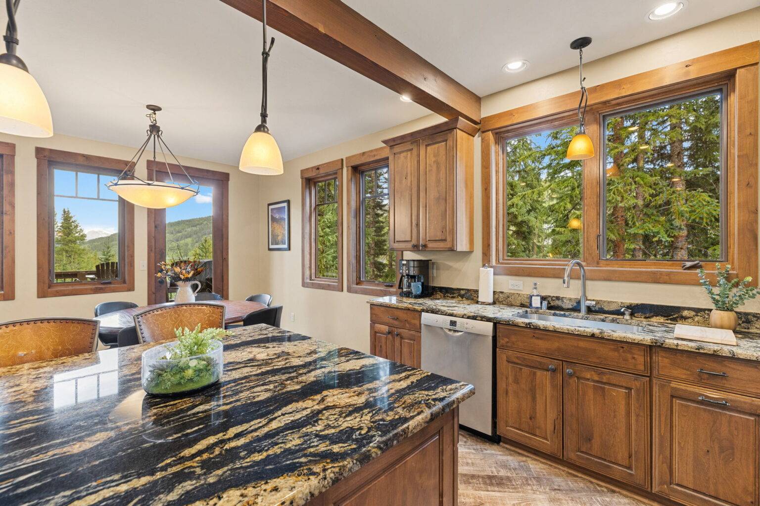37-web-or-mls-861 High Point Dr-39
