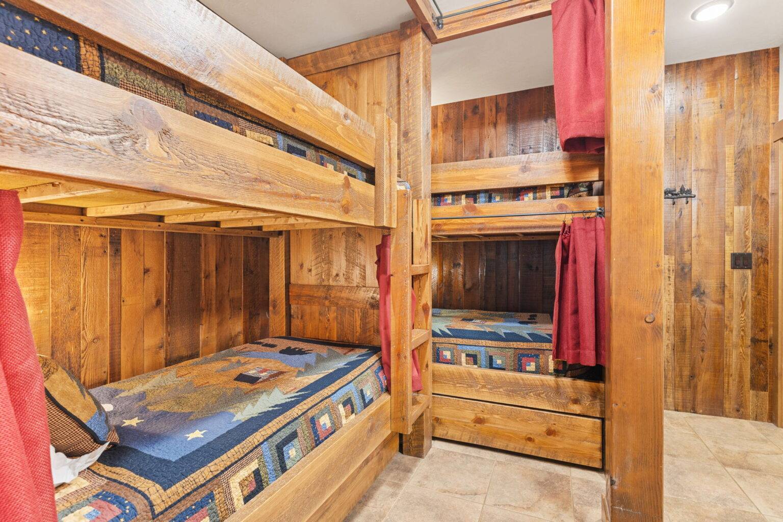 77-web-or-mls-861 High Point Dr-77