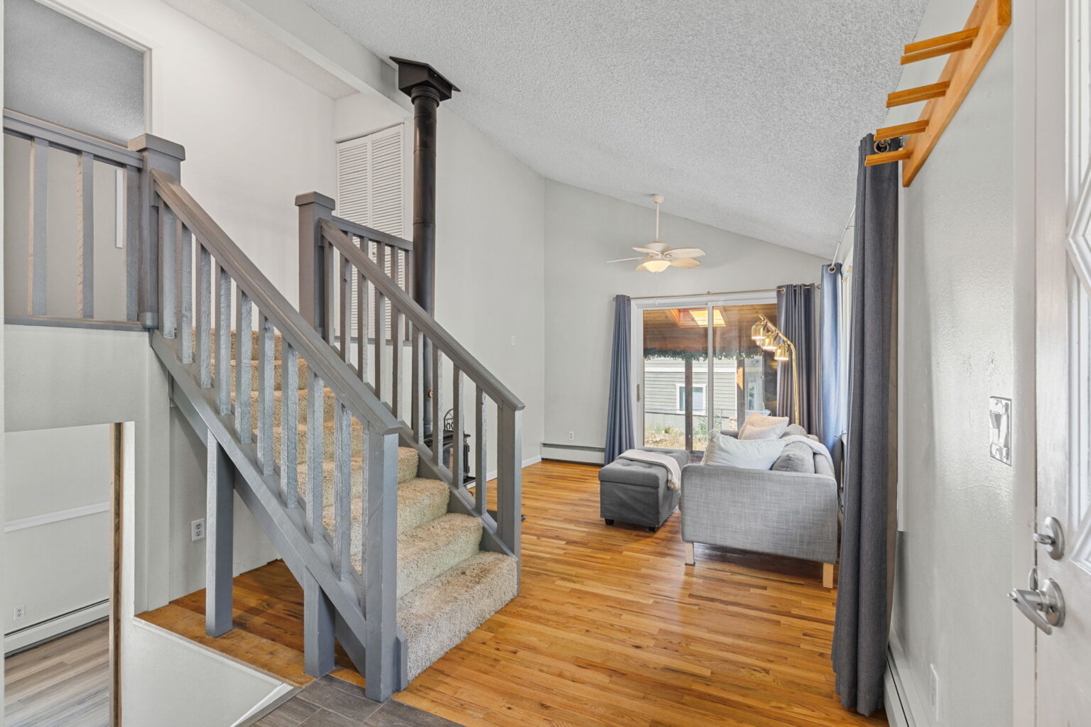 10-web-or-mls-1054 Straight Creek Dr-10