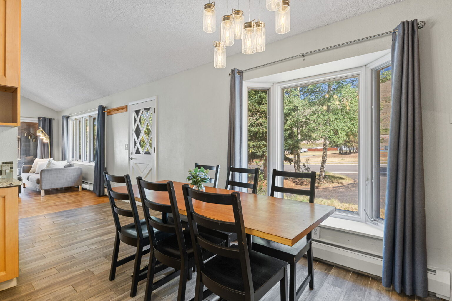 22-web-or-mls-1054 Straight Creek Dr-22