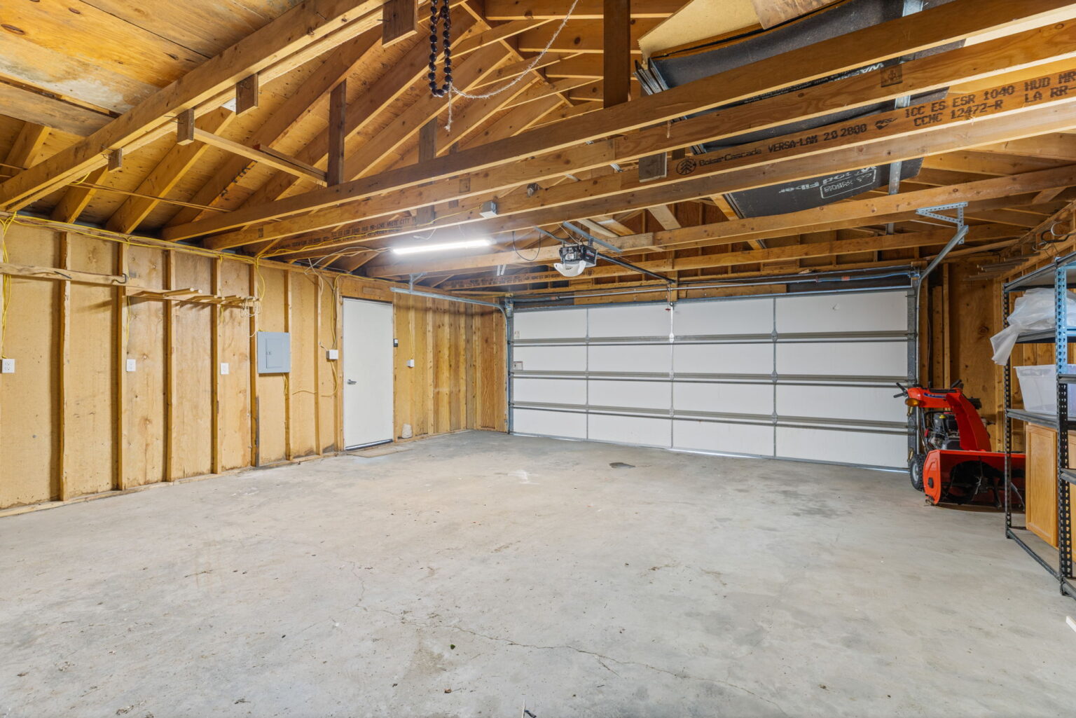 70-web-or-mls-1054 Straight Creek Dr-70