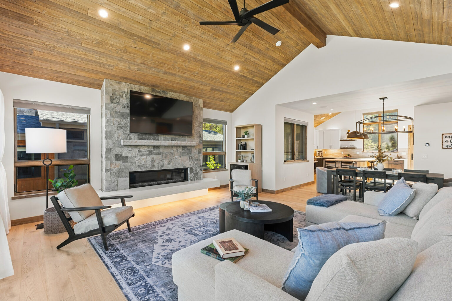 35-print-329 Kestrel Ln-35