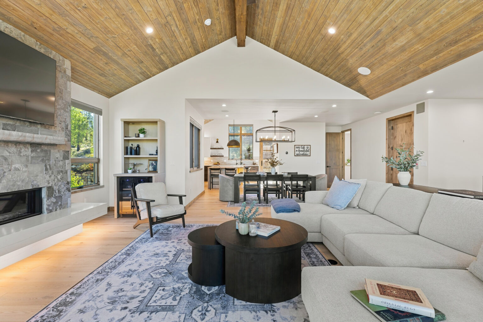 38-print-329 Kestrel Ln-38